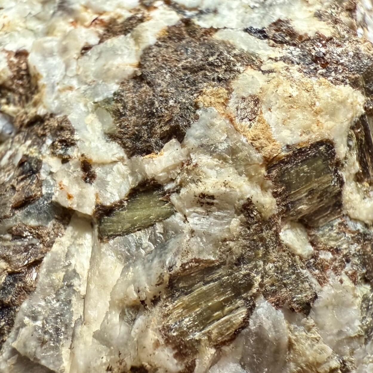 Bytownite Periclase & Brucite