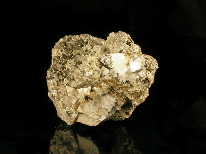 Catapleiite & Ancylite-(Ce)