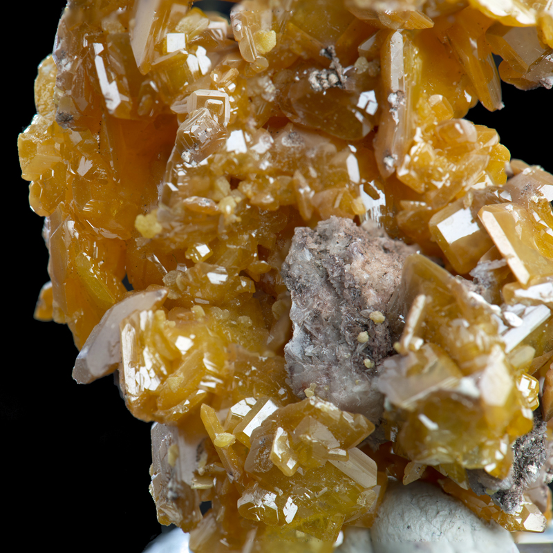 Wulfenite