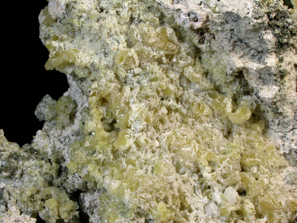Calcite Sérandite Epididymite & Arfvedsonite