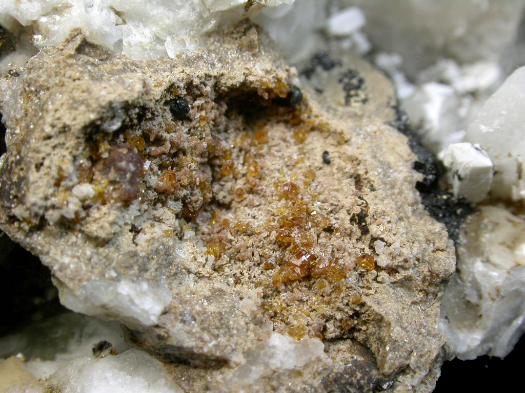 Behoite Polylithionite & Catapleiite