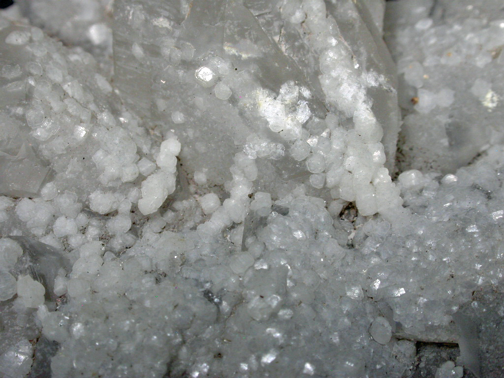 Quartz & Analcime