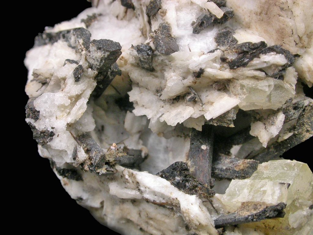 Leucophanite