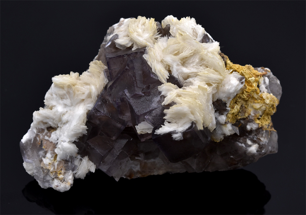 Fluorite With Baryte