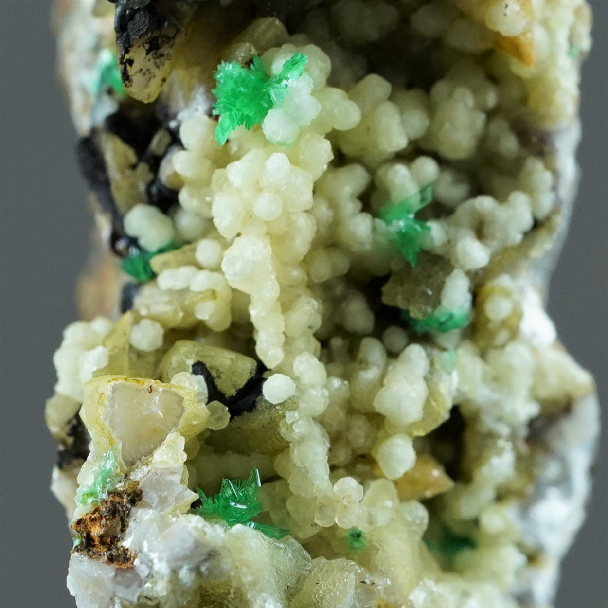 Annabergite & Calcite