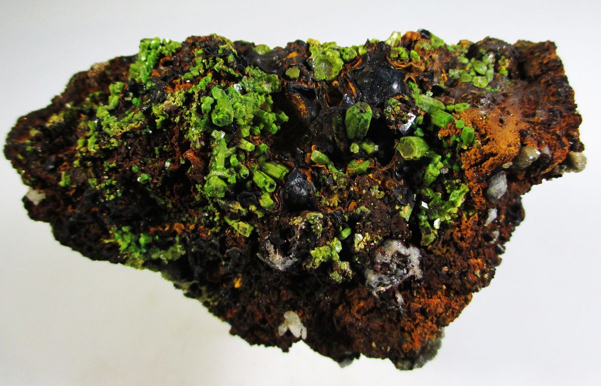 Pyromorphite & Limonite