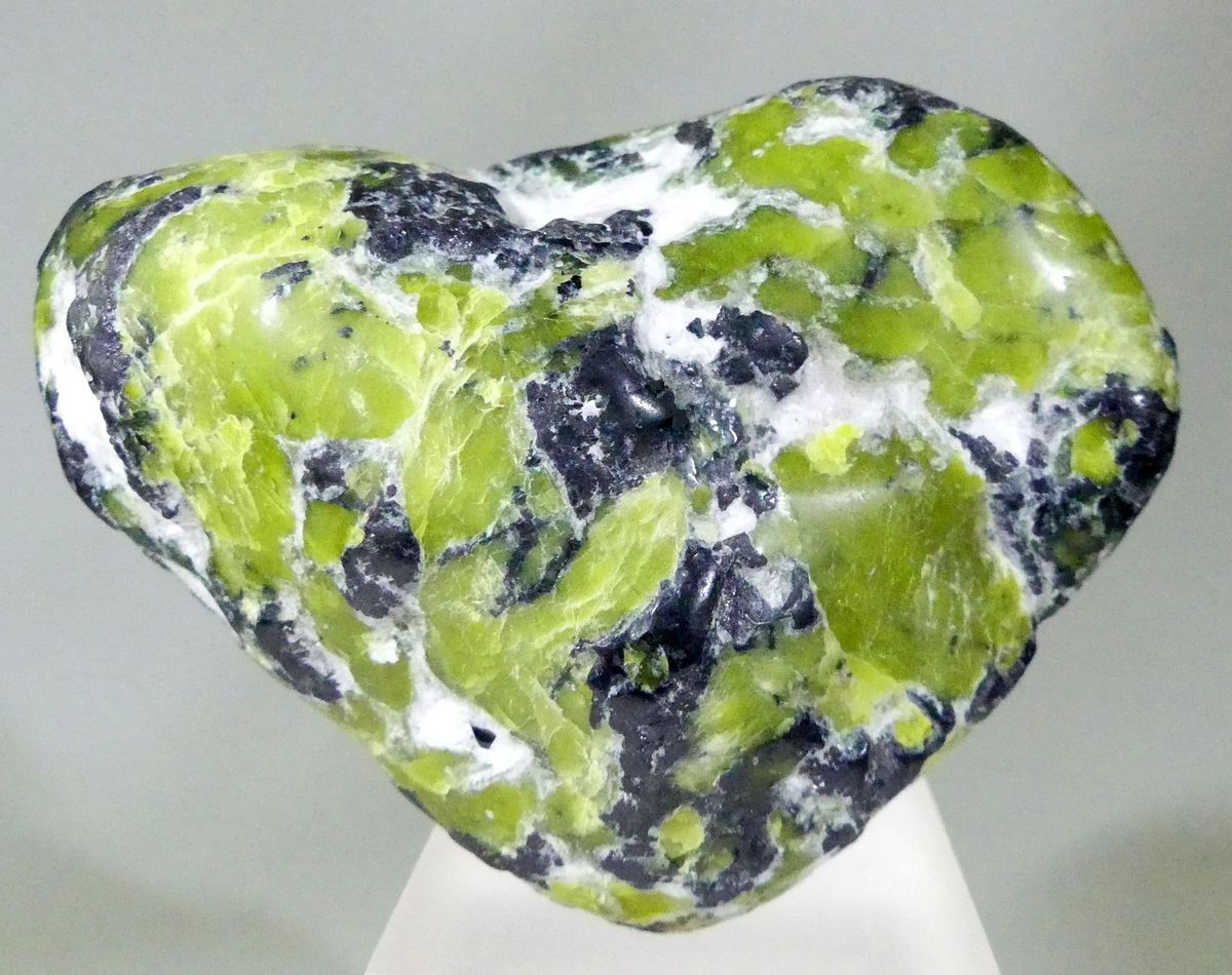 Lizardite With Hematite Psm Magnetite