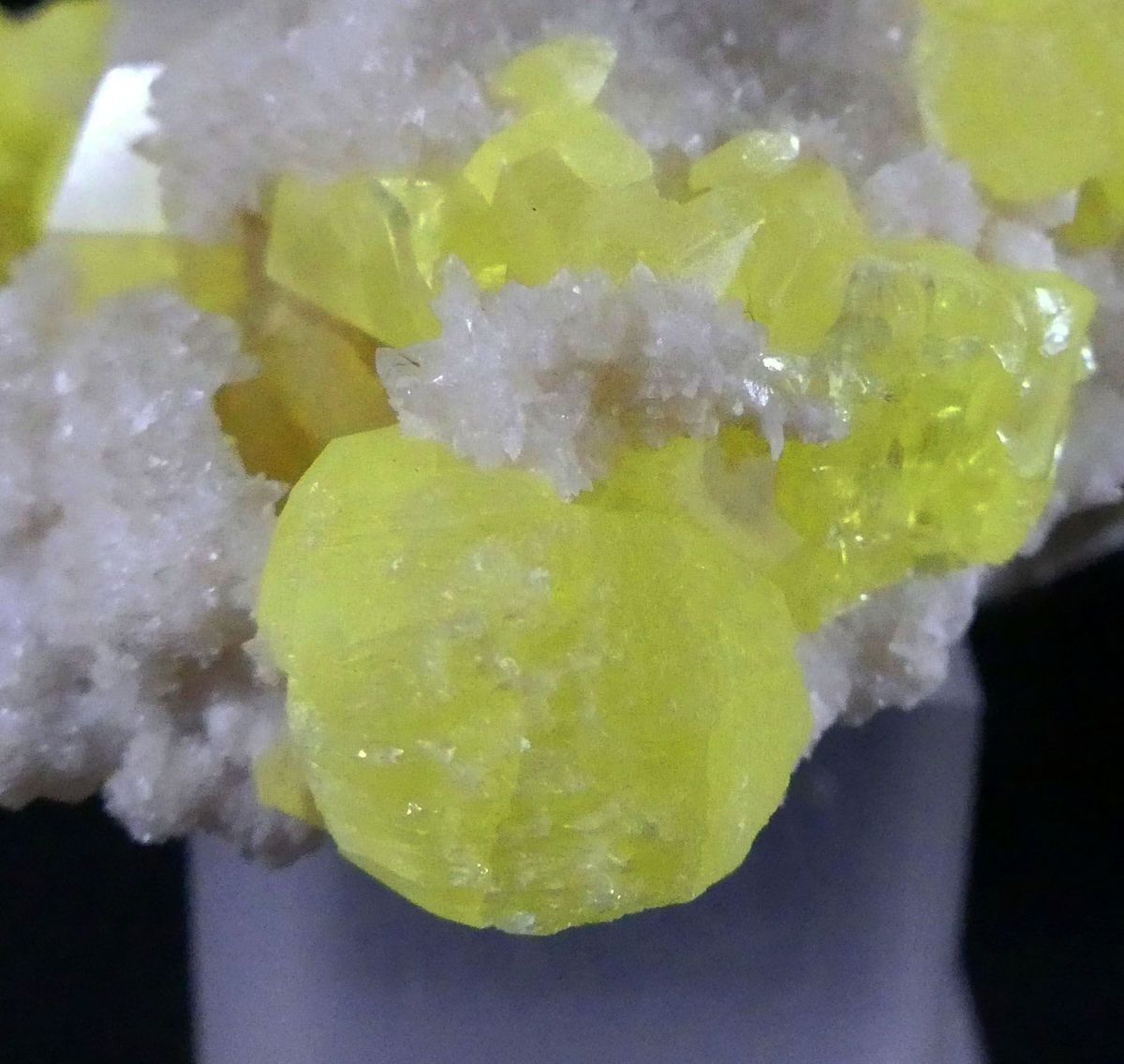 Native Sulphur & Aragonite