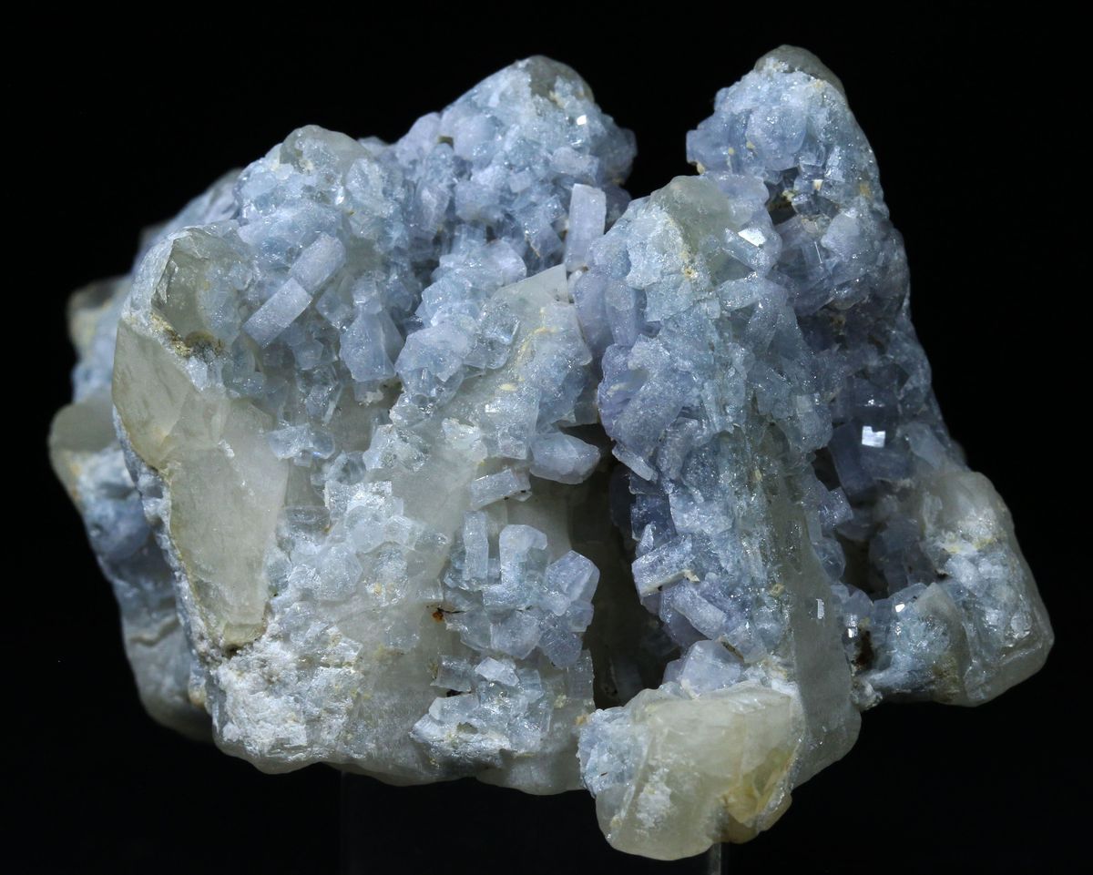 Fluorapatite On Quartz