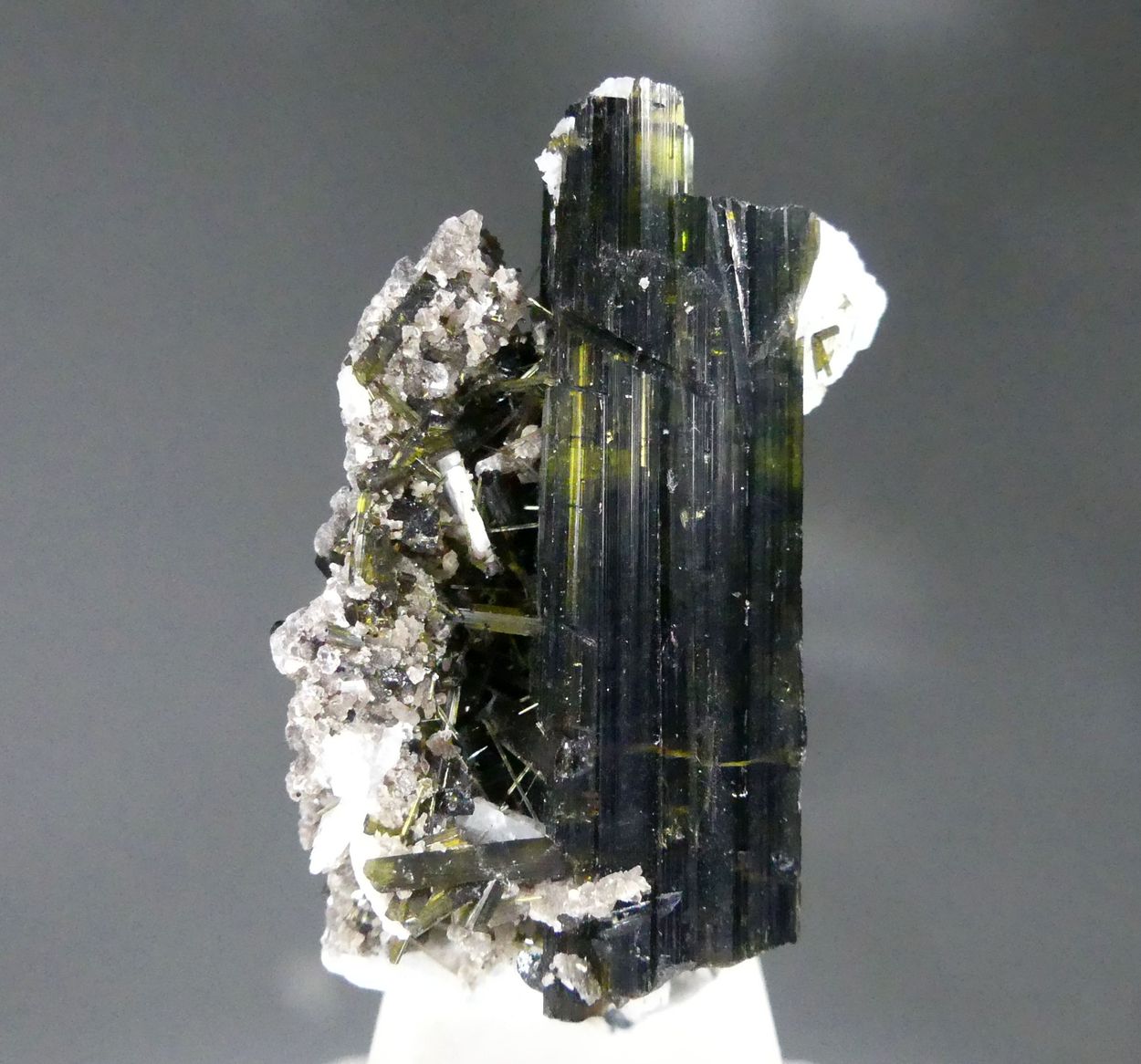 Tourmaline Var Verdelite With Lepidolite & Cleavelandite