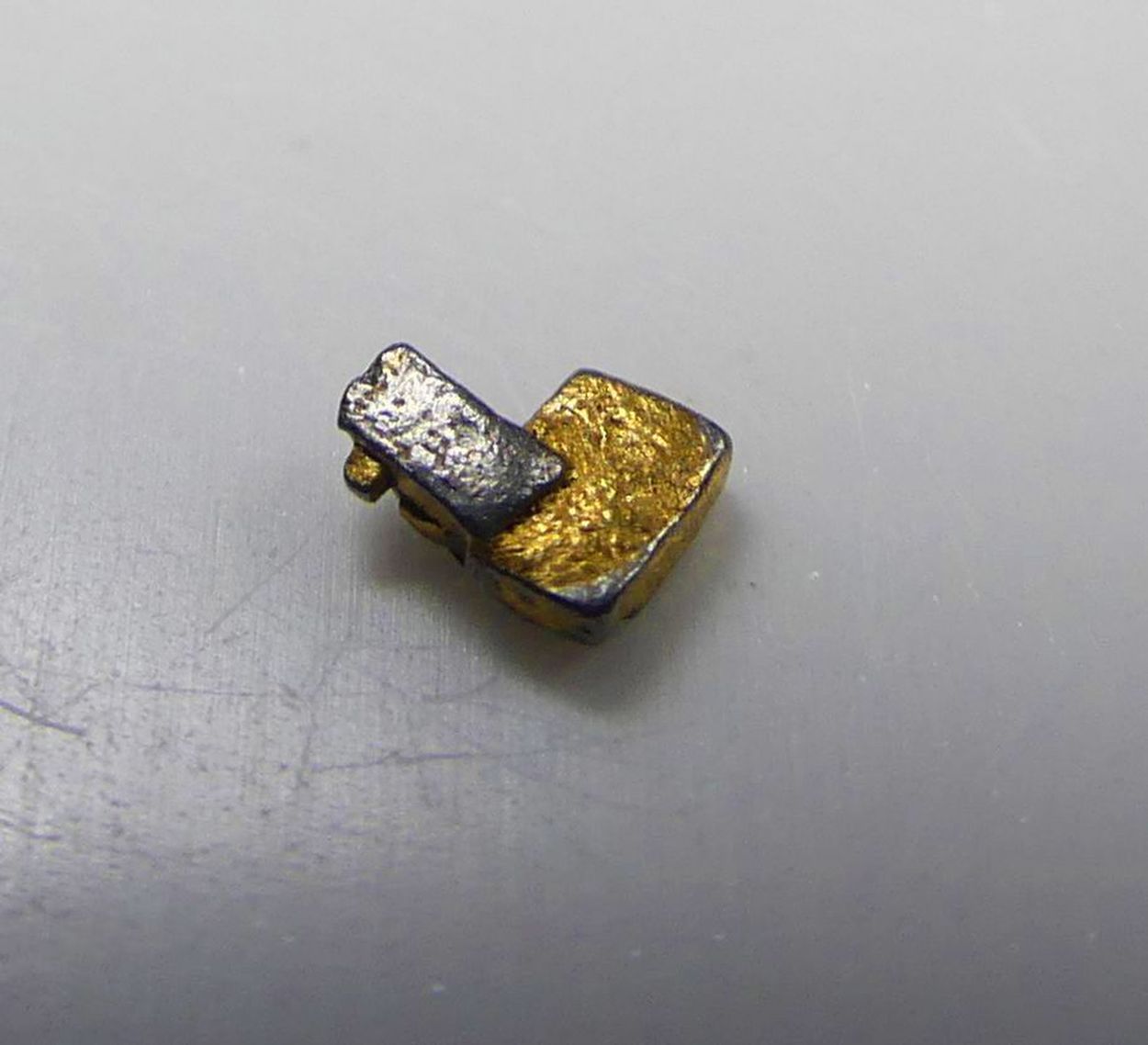Native Gold On Isoferroplatinum