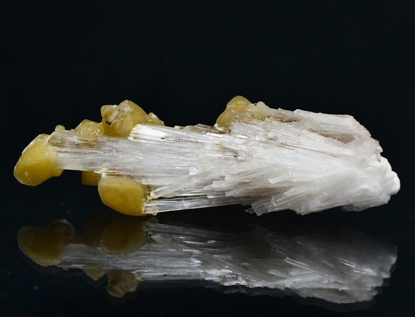 Scolecite & Calcite