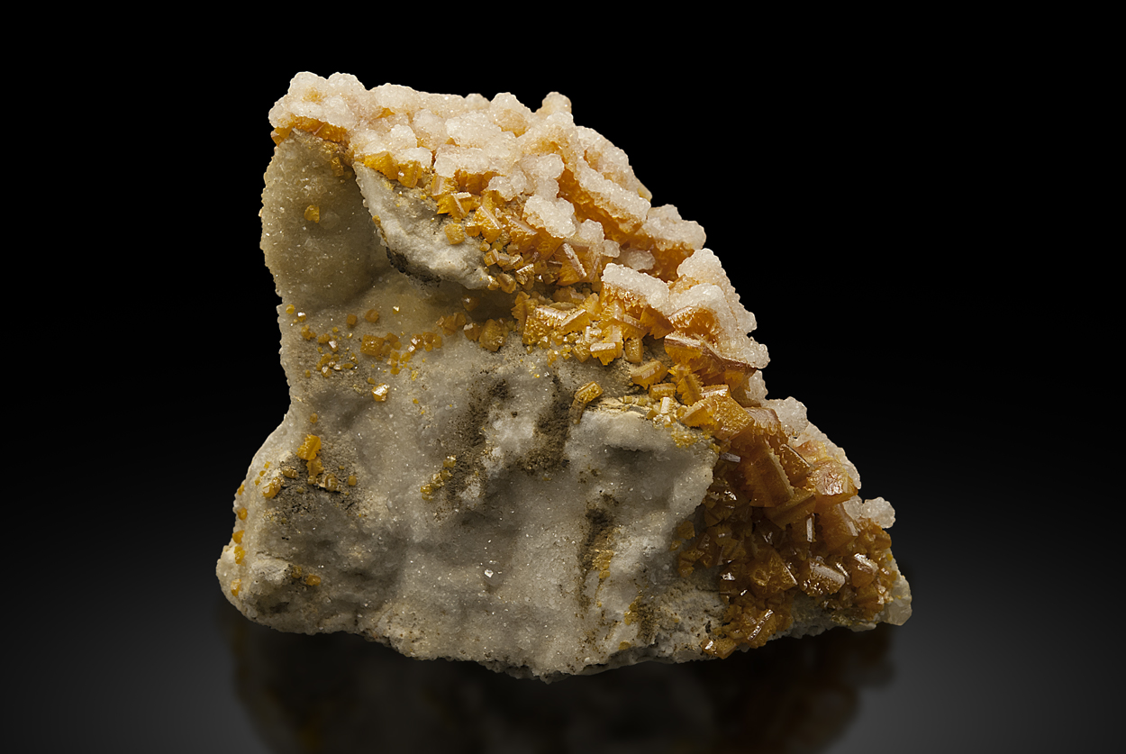 Wulfenite With Calcite