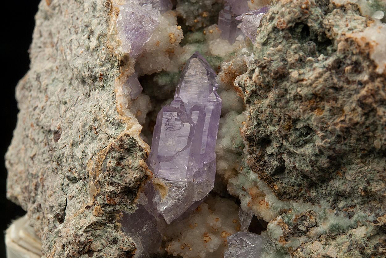 Quartz Var Amethyst