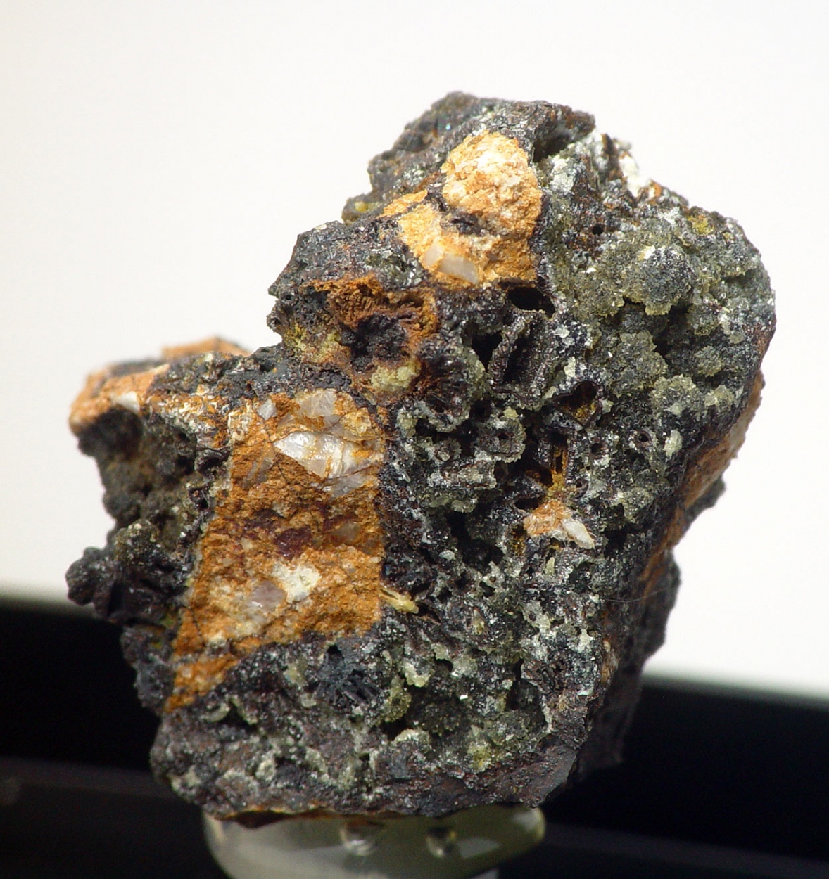 Hinsdalite