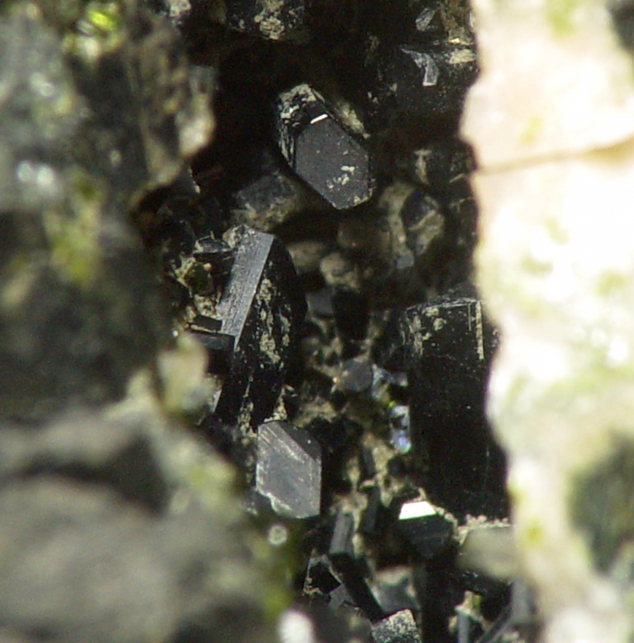 Babingtonite