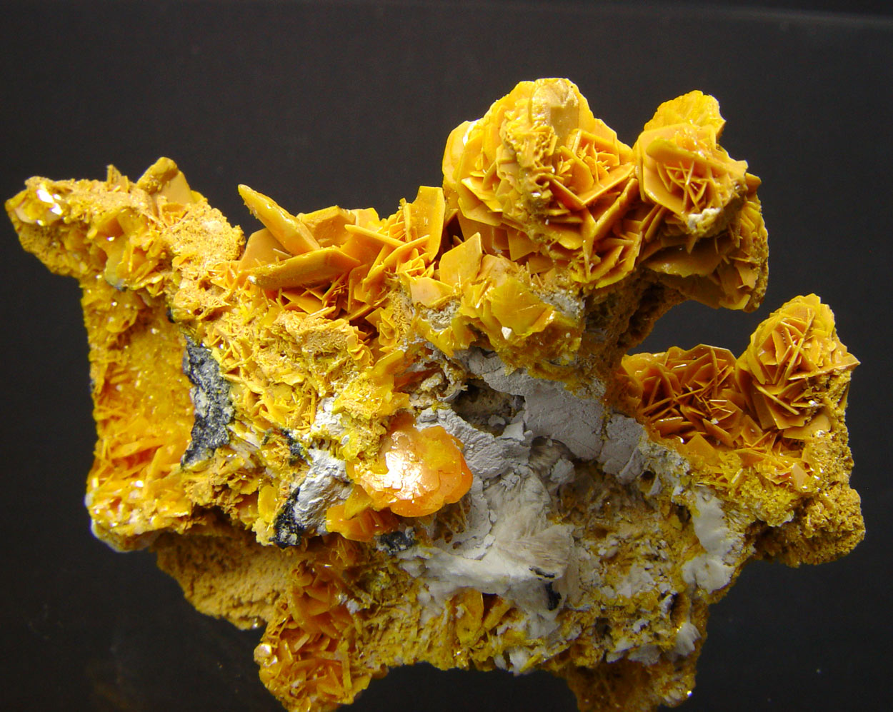 Wulfenite