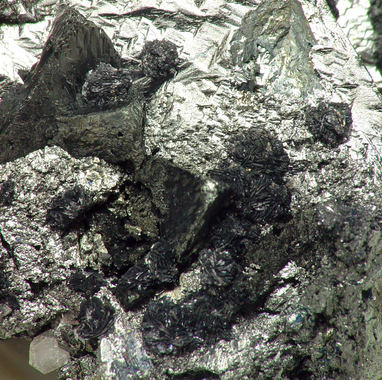 Lautite On Tennantite