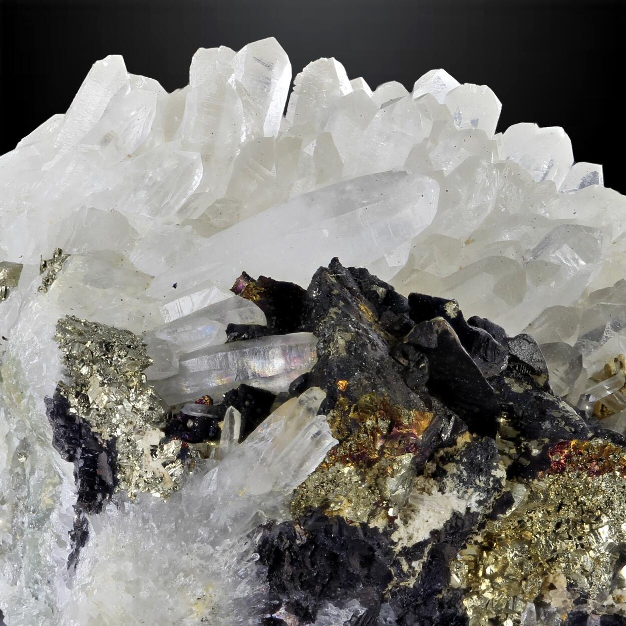 Chalcopyrite With Quartz