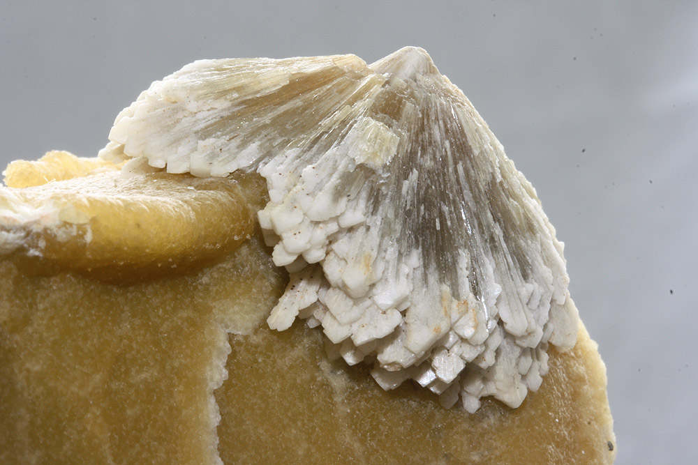 Baryte On Calcite