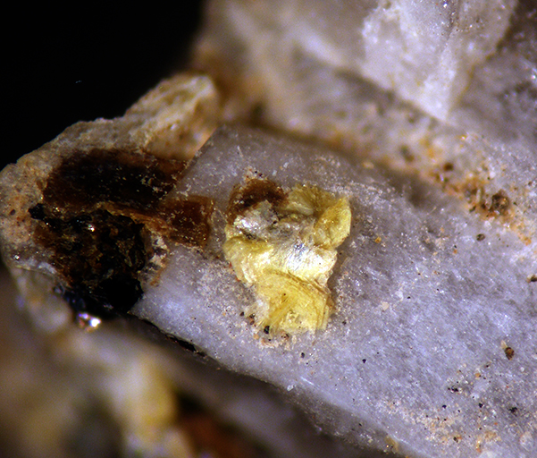 Peprossiite-(Ce)