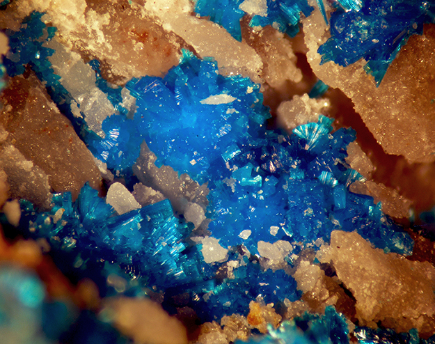 Lemanskiite