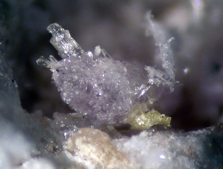 Alcaparrosaite & Zincian Pertlikite