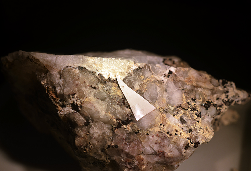 Beryllite Pyrochlore & Neptunite