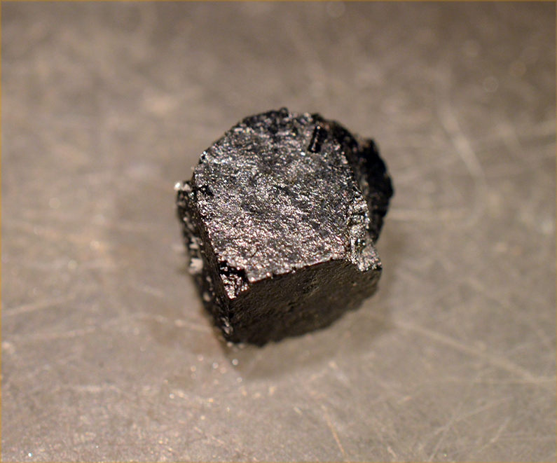 Lueshite
