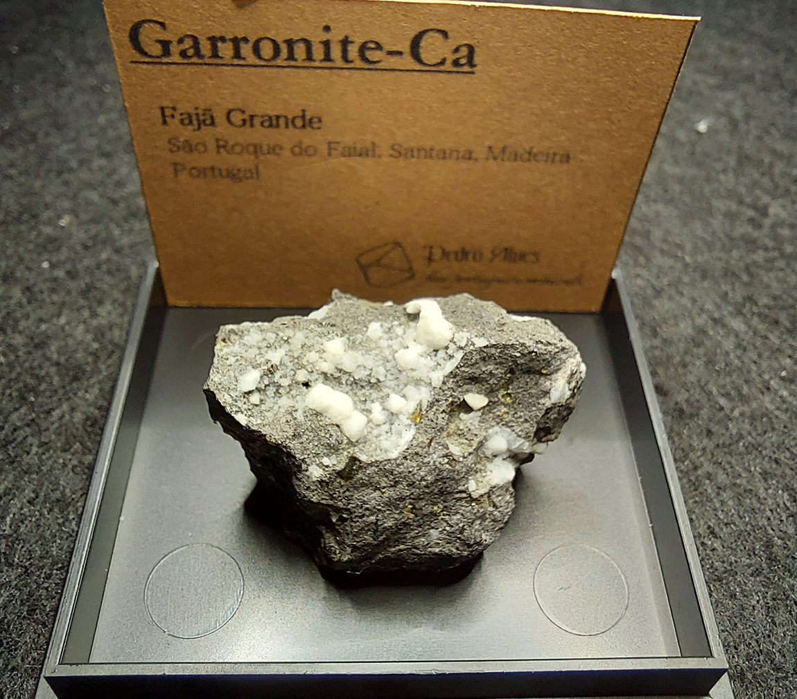 Garronite-Ca