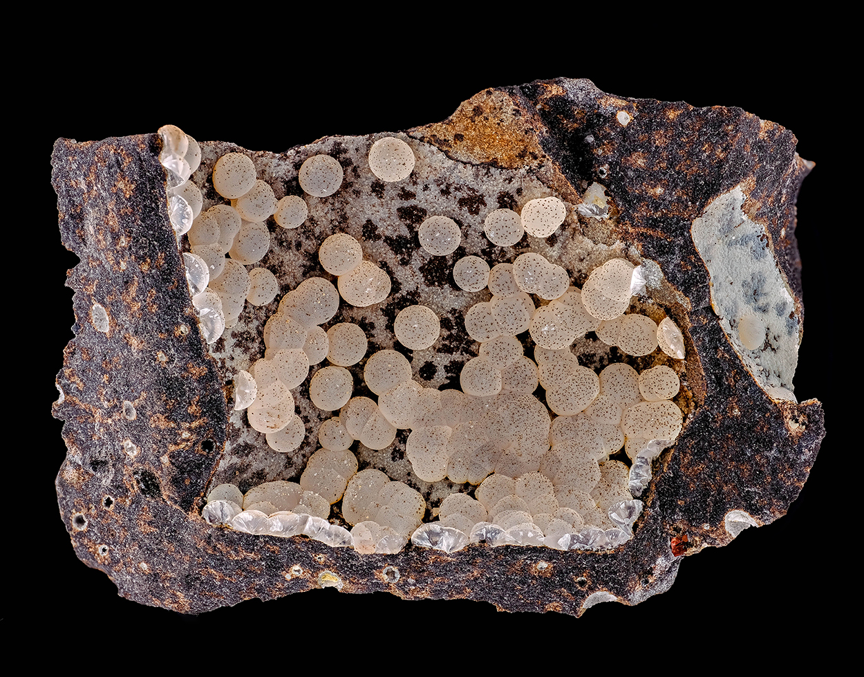 Thomsonite-Ca