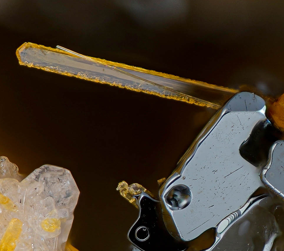 Fluoro-richterite & Hematite