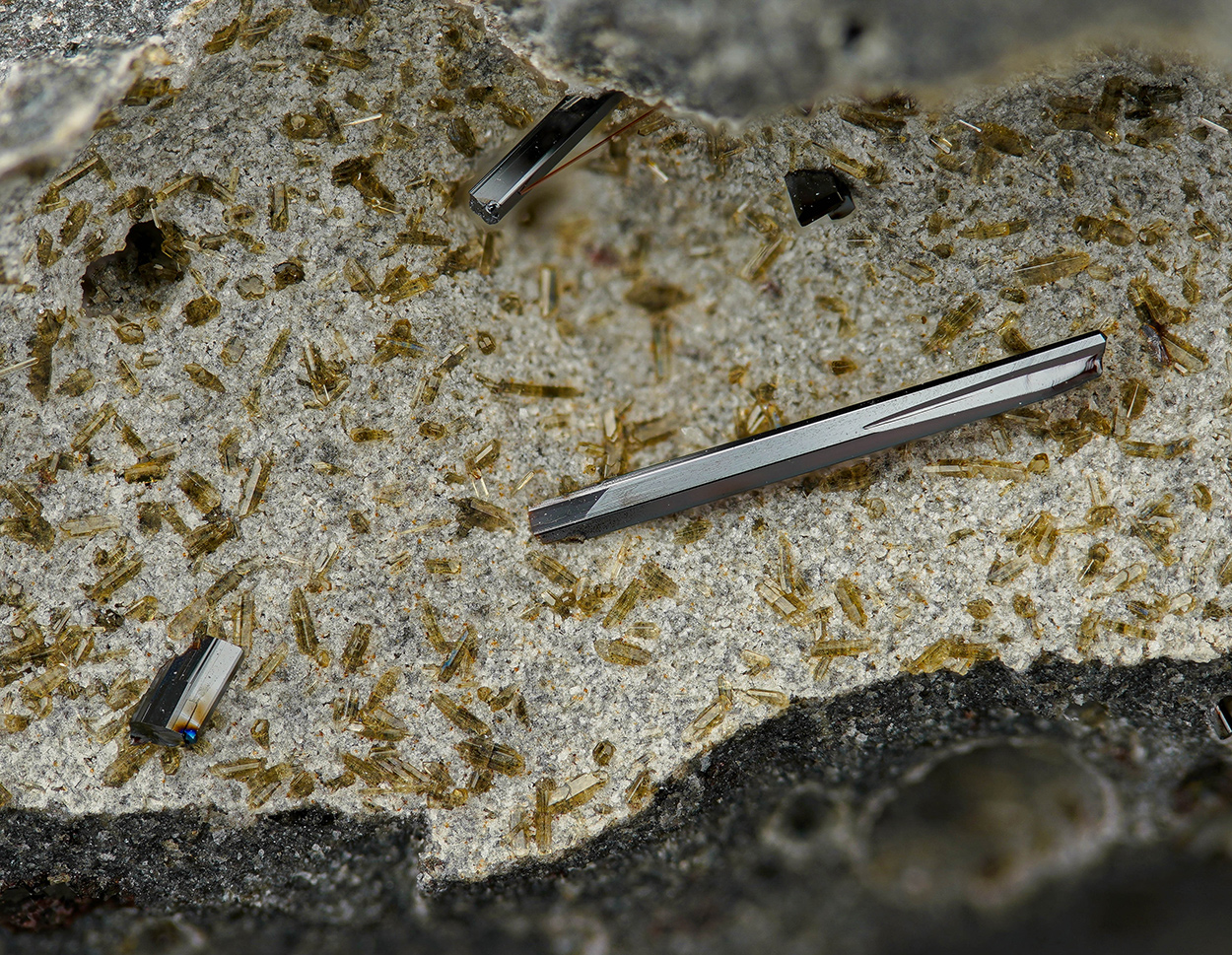 Pseudobrookite