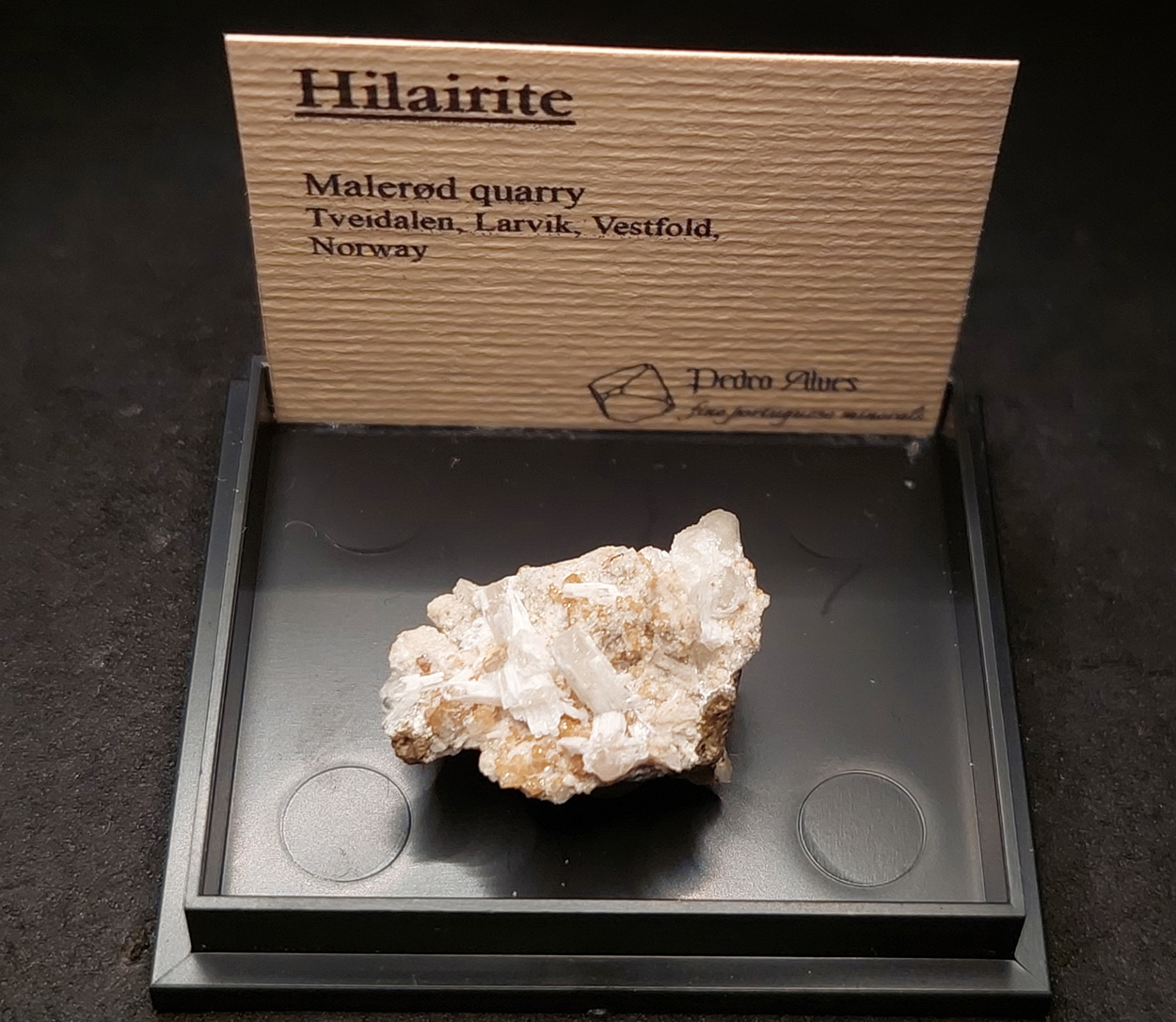 Hilairite Natrolite & Gonnardite