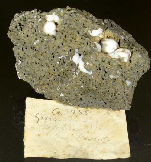 Phillipsite Na