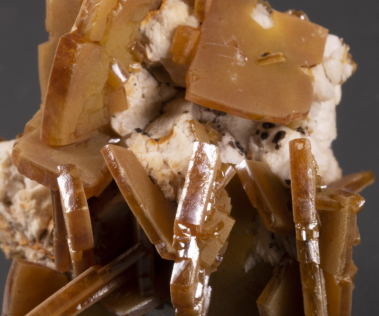 Wulfenite