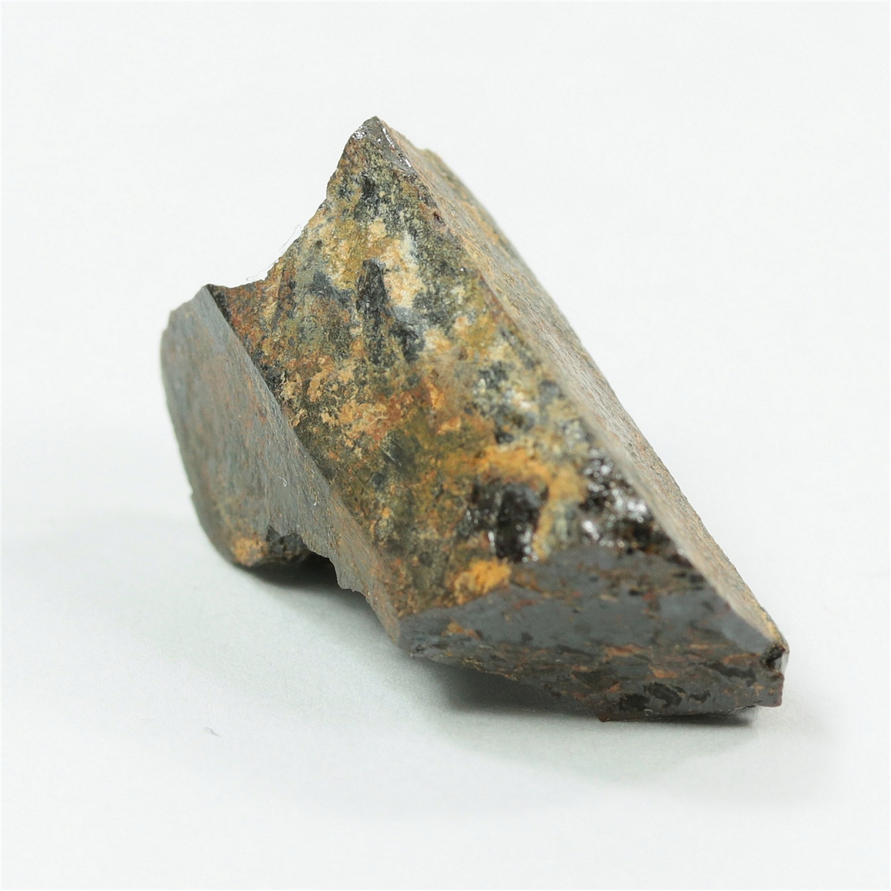 Euxenite-(Y)