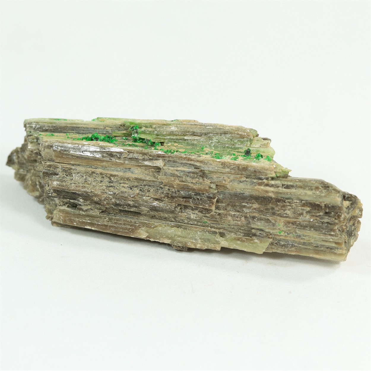 Chrome-Bearing Grossular With Diopside