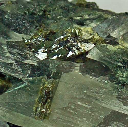 Quartz With Epidote