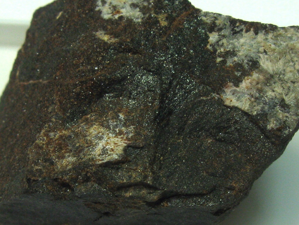Johnbaumite