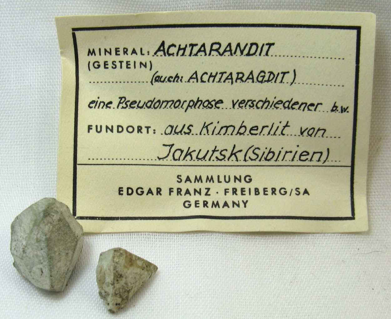 Achtaragdite