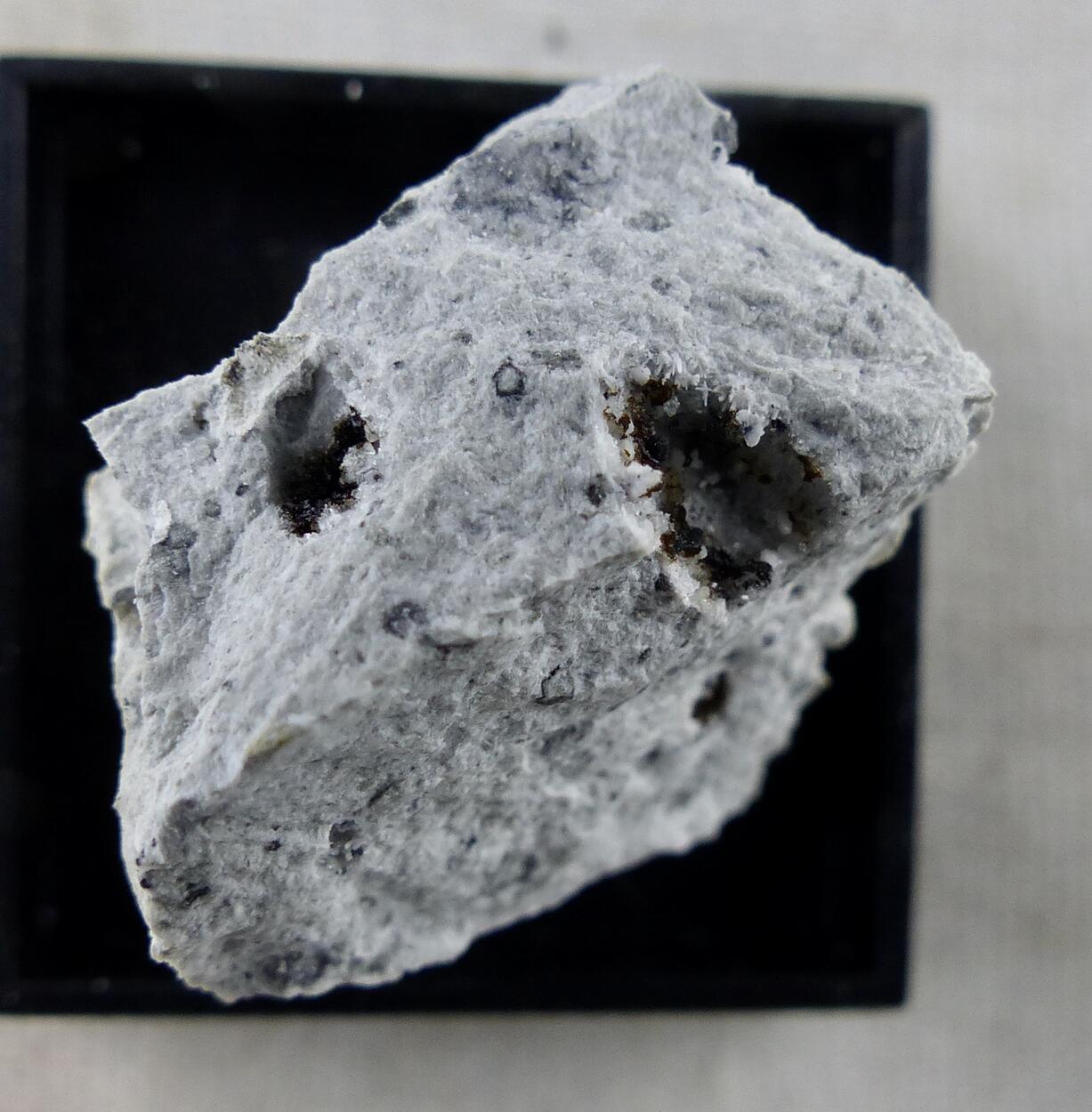 Dresserite