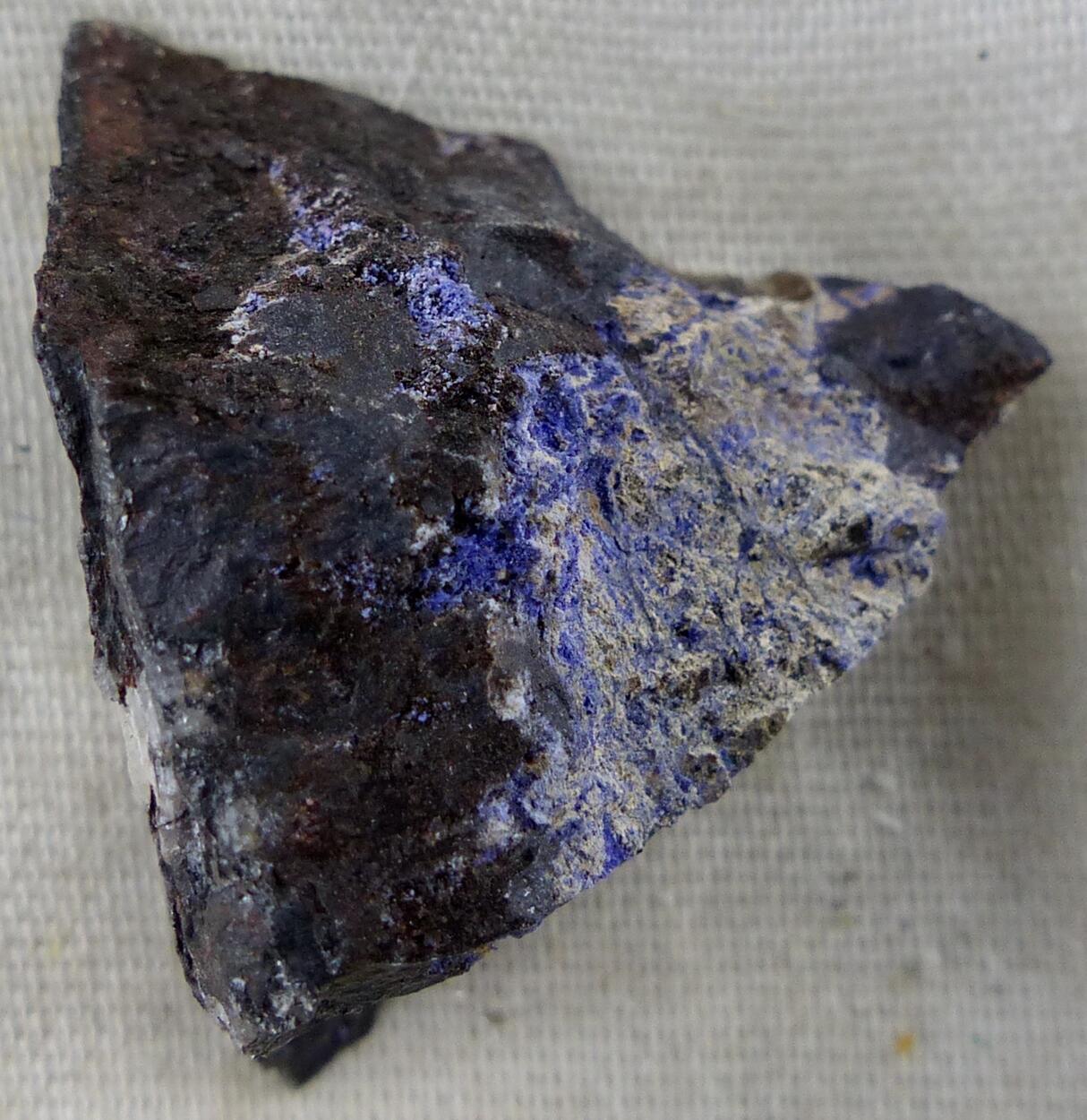 Faheyite & Phosphosiderite & Bermanite