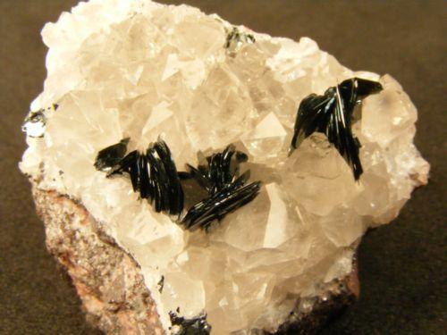 Specularite On Quartz