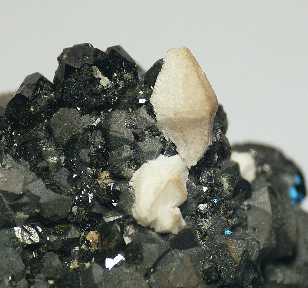 Sphalerite & Alstonite