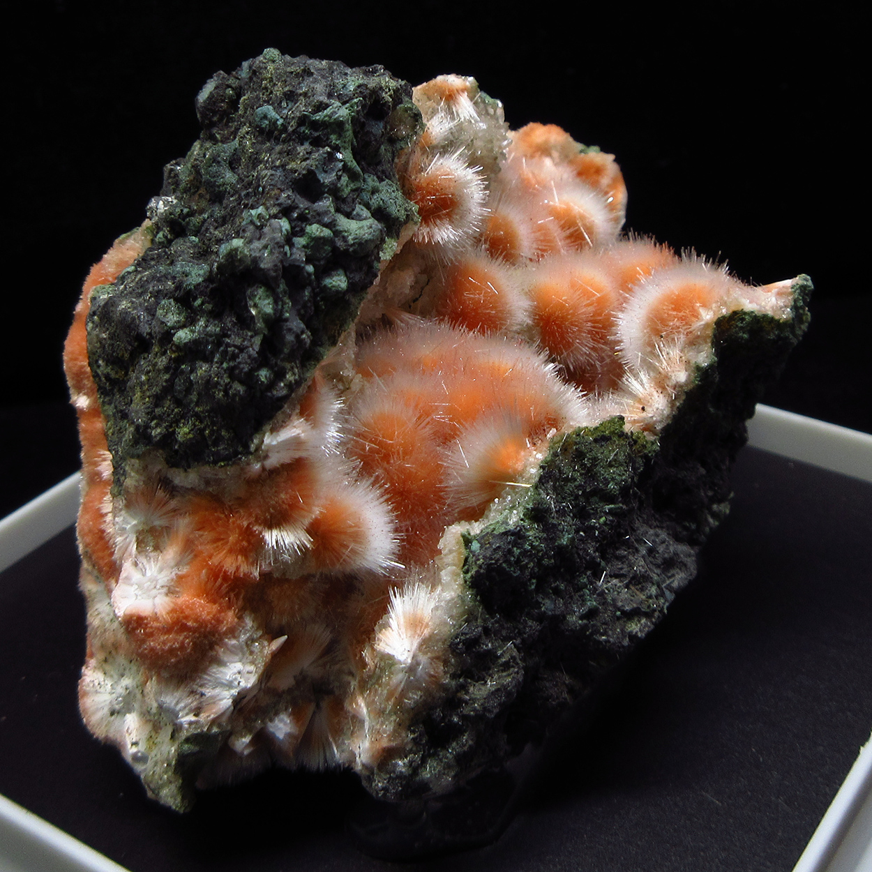 Mesolite On Heulandite 