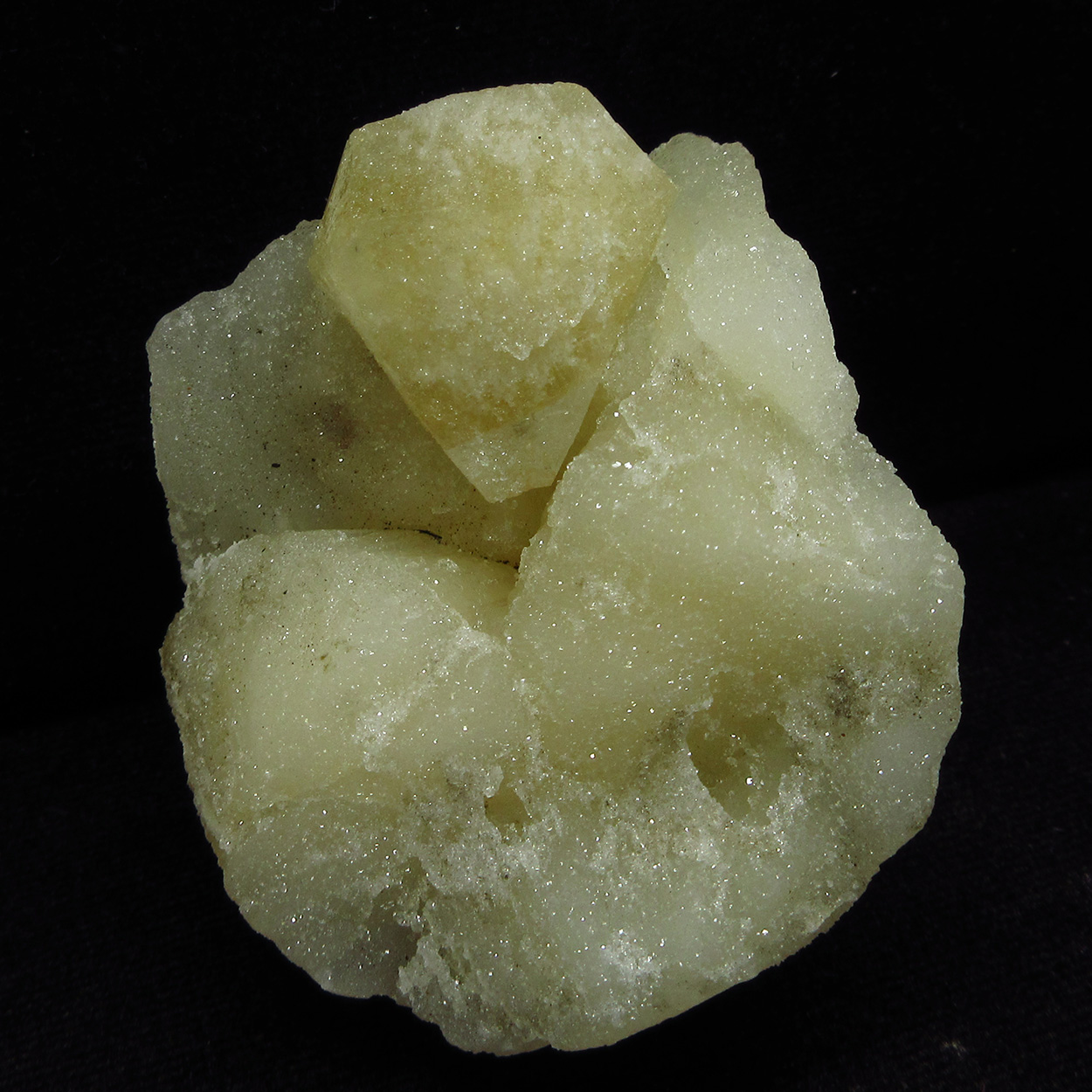 Powellite On Stilbite