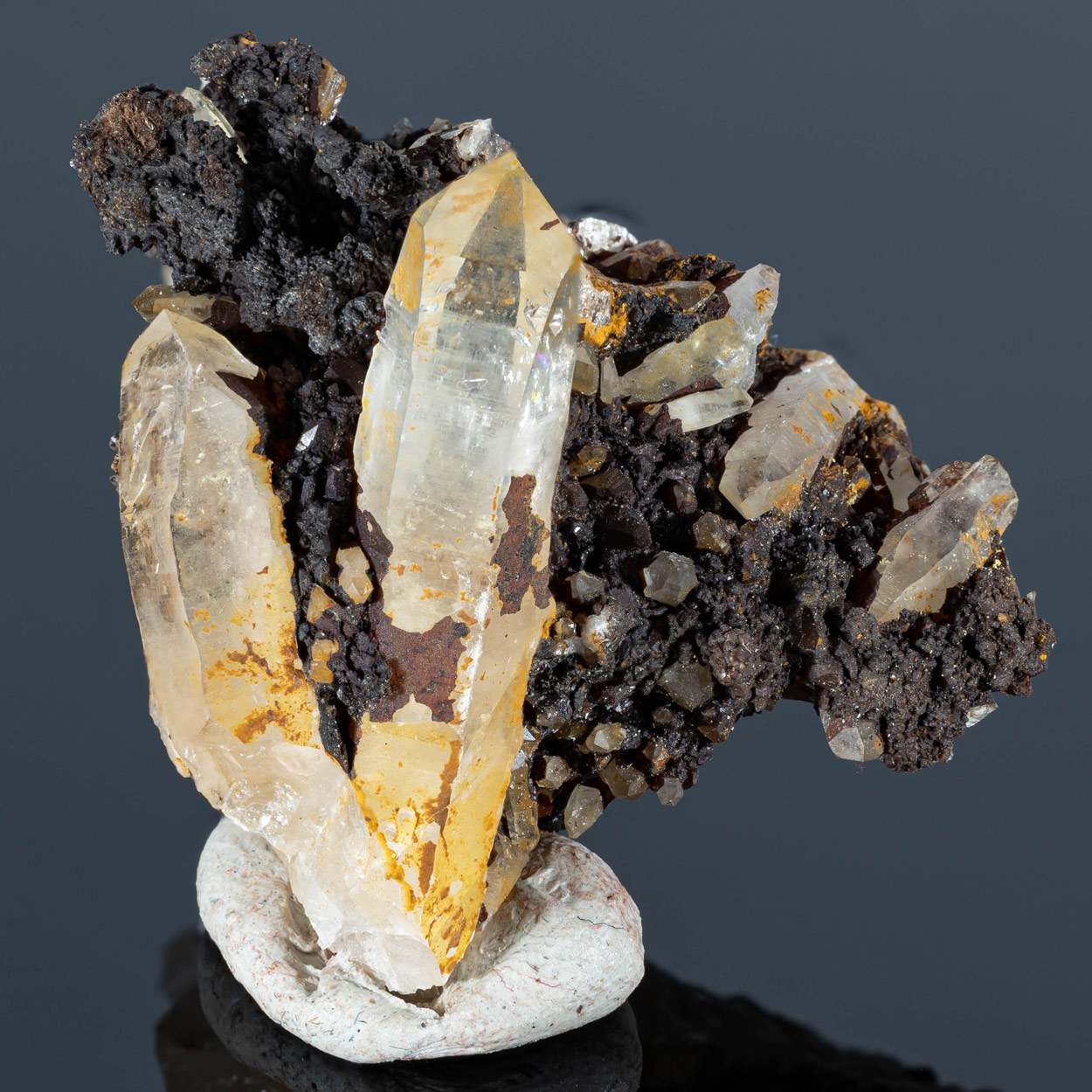 Quartz & Goethite