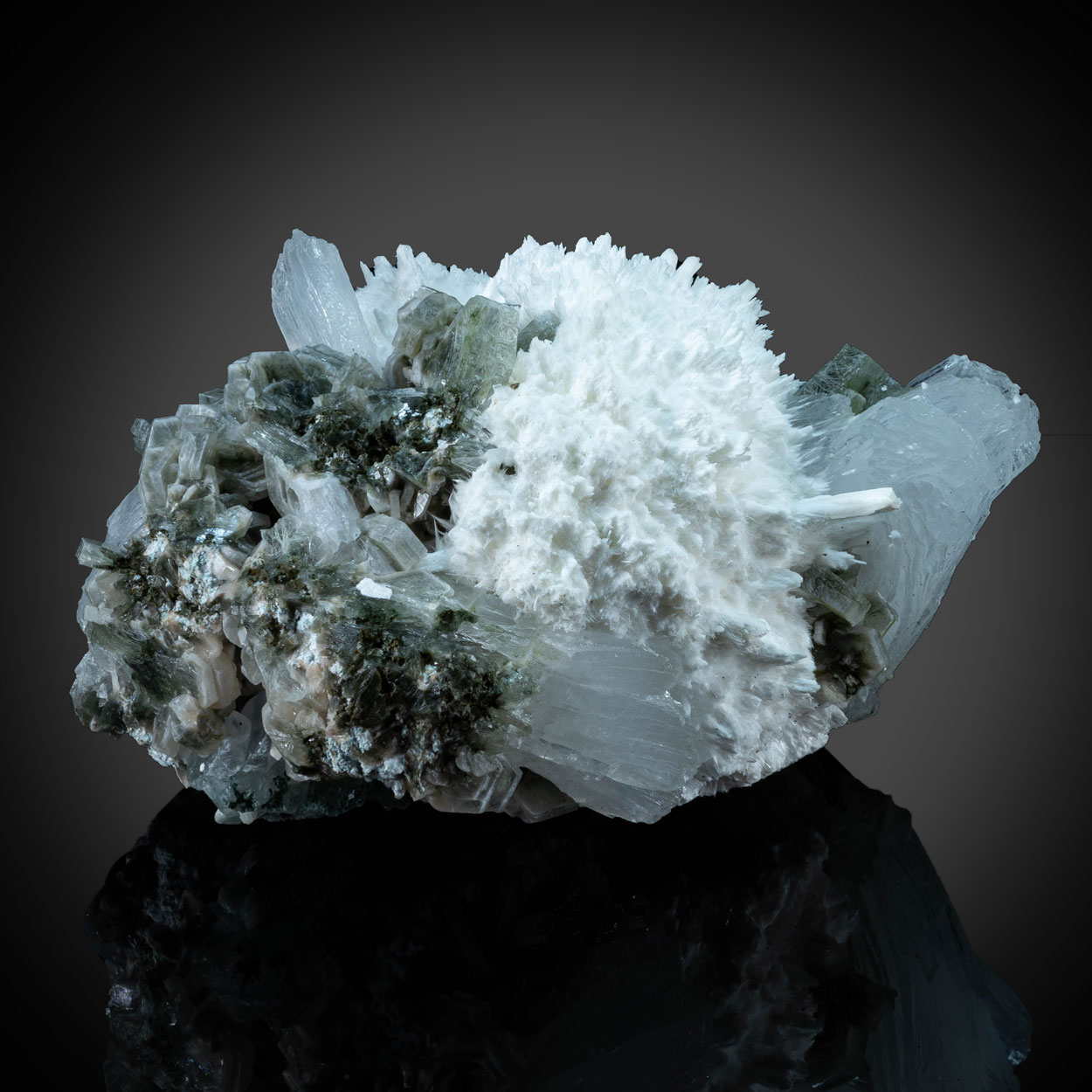 Mesolite Heulandite & Apophyllite