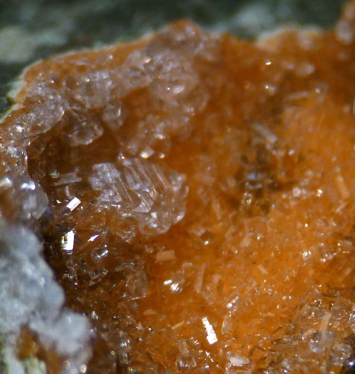 Epistilbite & Heulandite